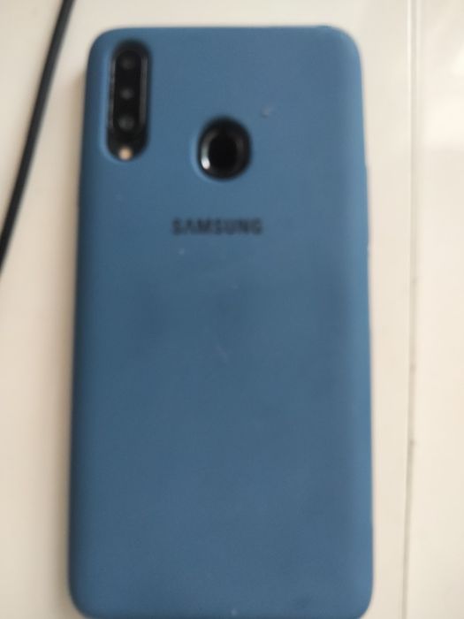 Продам сотовый телефон Samsung A20s