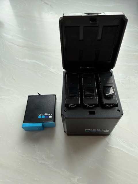 Продаётся экшн камера GoPro 8 black с аксессуарами