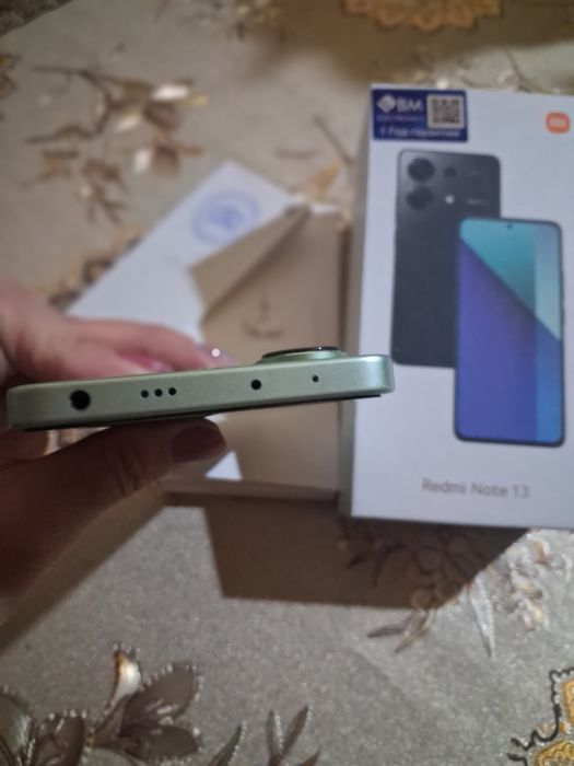 Телефон Redmi Note 13 сотилади.