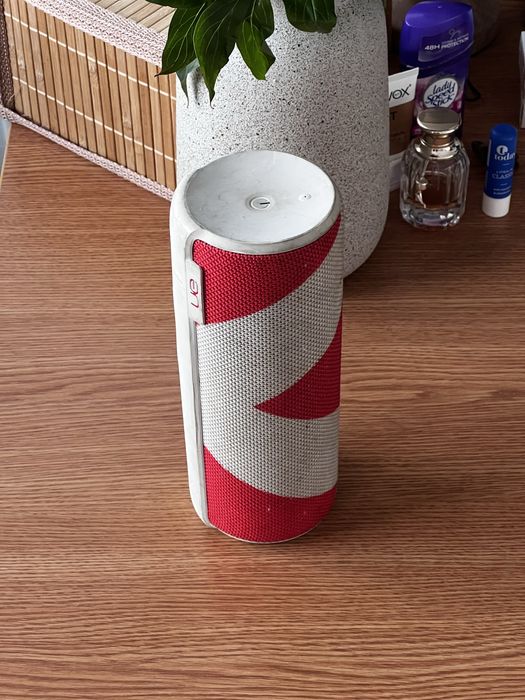 UE MegaBoom MP4/4 Limited Edition
