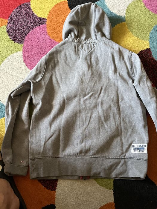 Vând bluză de bumbac Tommy Hilfiger