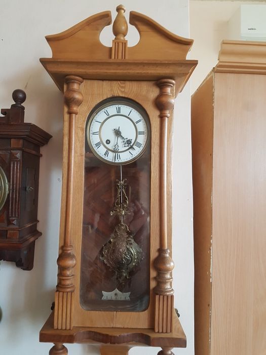 часы антик в рабочем состоянии