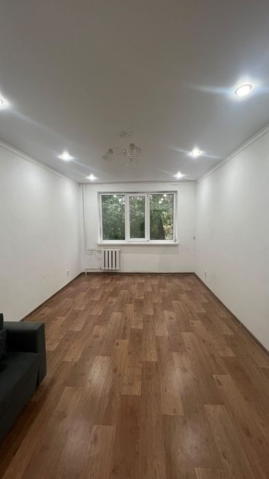 Продаётся 2 комн район Ост.Тюленина