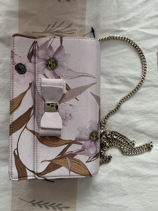 Чанти Pinko, Armani, Ted Baker