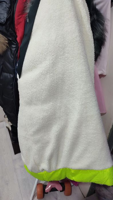 Продам новую куртку