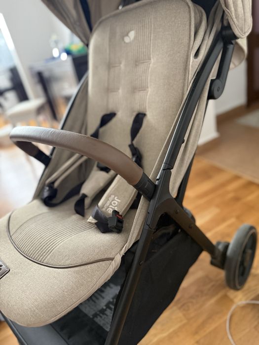 Carucior sport Joie ultracompact, stare impecabila