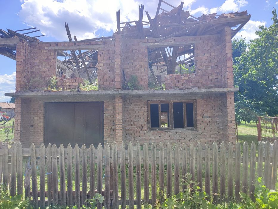 Teren cu potențial uriaș-Renovezi, Reconstruiești sau Demolezi.