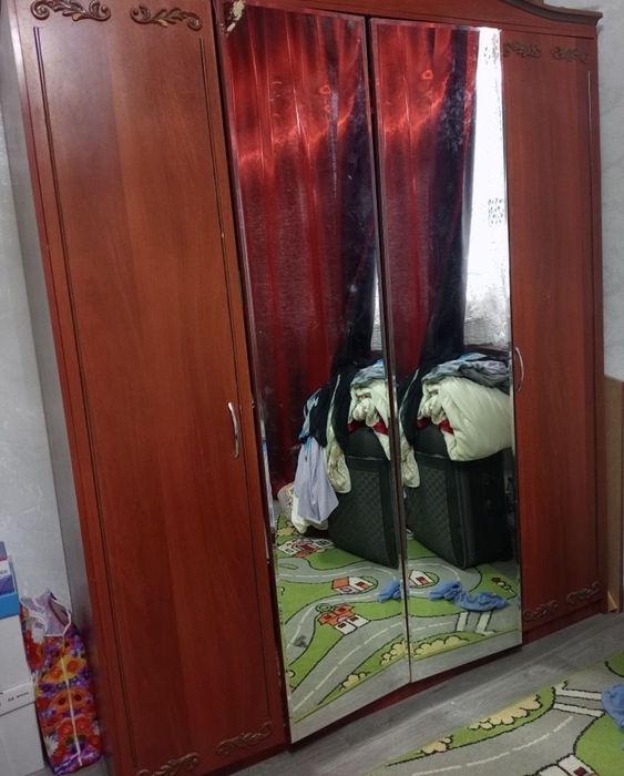 Шкаф 4-х дверный