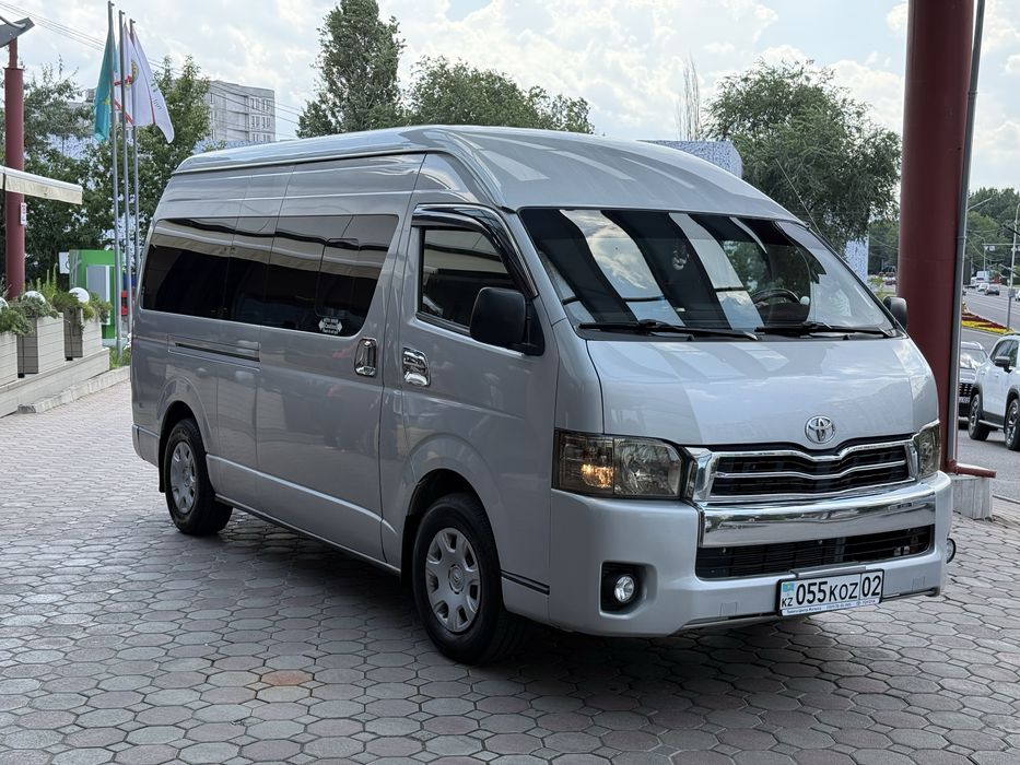 Аренда авто с водителем. Аренда минивэн, микроавтобус. 7,14,17 мест