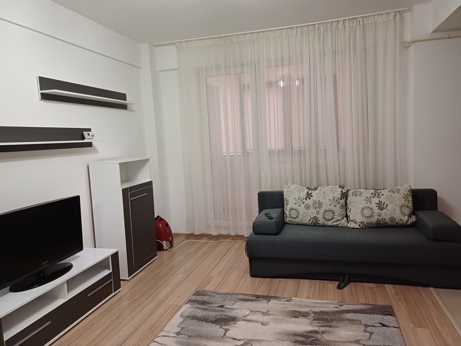 Garsoniera de închiriat Militari Residence