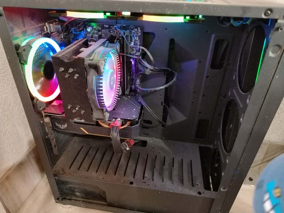 Vând PC gaming stare bună