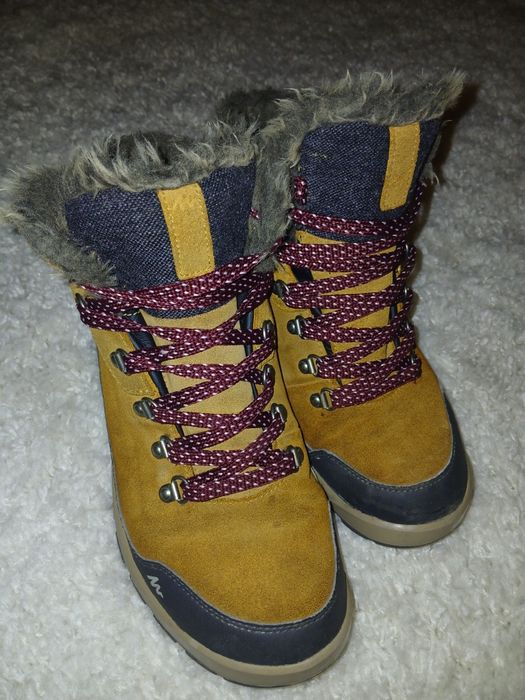 Туристически обувки естествена кожа Quachua 38