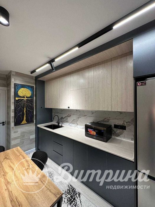 Продаётся 5 комнатная Ц 6