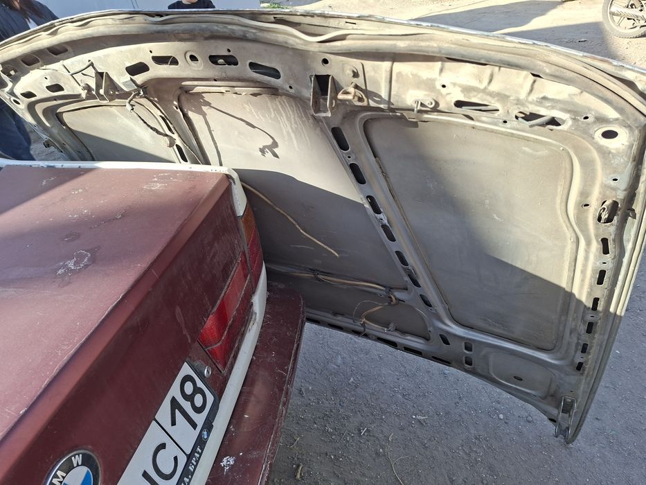 Запчасти бмв е34 двери, капот, зеркала bmw e34
