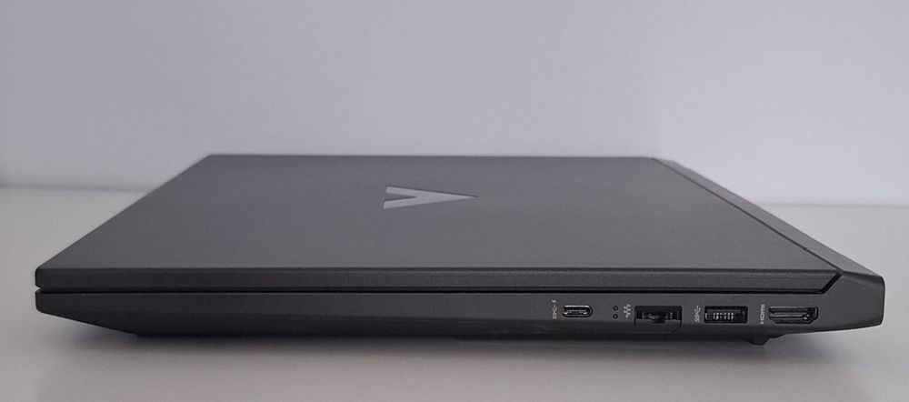 Геймърски Лаптоп HP Victus [ I7-13620H ] [ 16GB DD5 ] [ 1TB SSD ] [ RTX 5060 ]