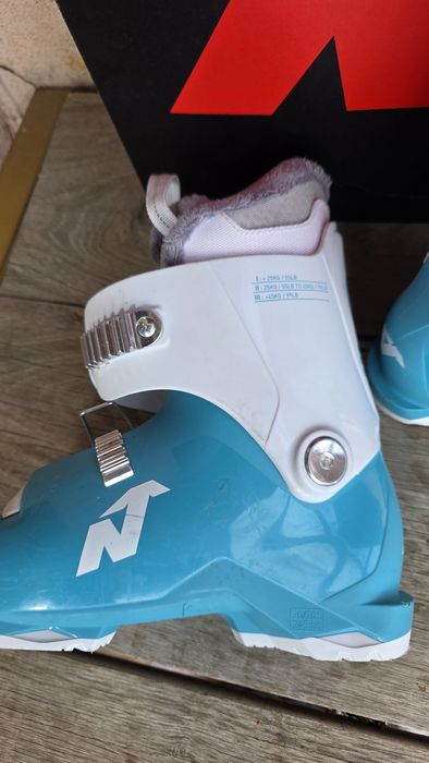 Clăpari schi copii Nordica Speedmachine J2, mărime 20.5 (32-32.5 EU)