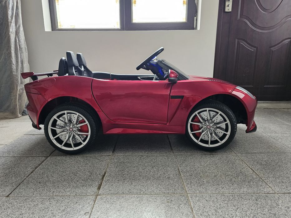 Детска акумулаторна  кола Jaguar с родителски контрол.