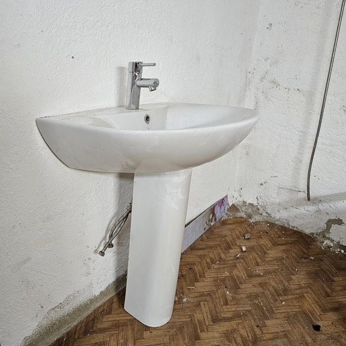 Продам раковину в отличном состоянии.