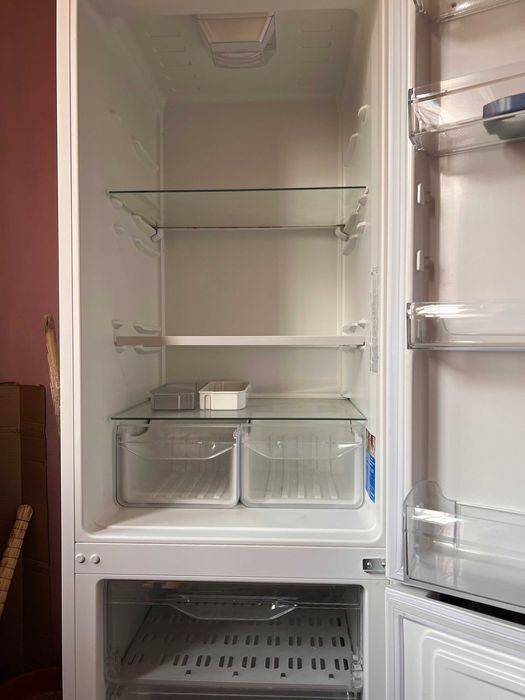 Холодильник INDESIT