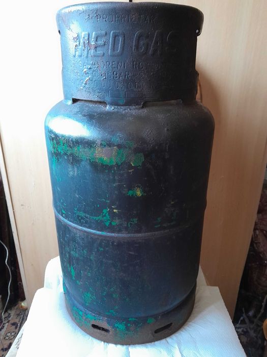 Vand butelie cu guler