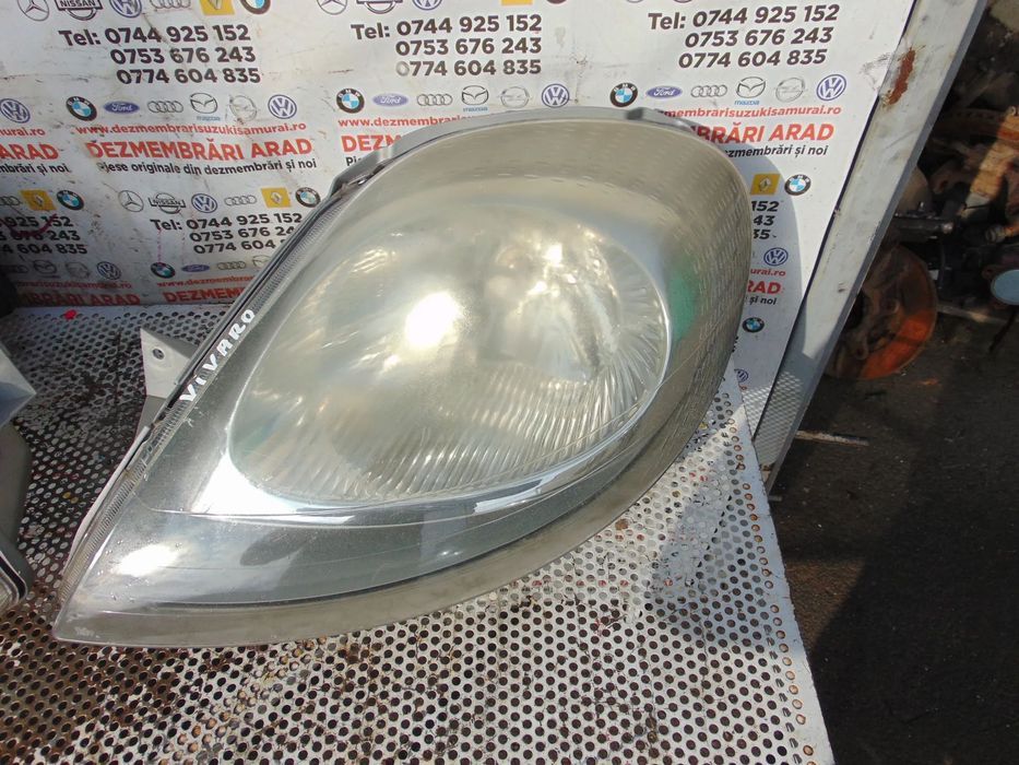 Far Opel Vivaro 2001-2013 faruri stanga dreapta Renault Trafic 2001-2013