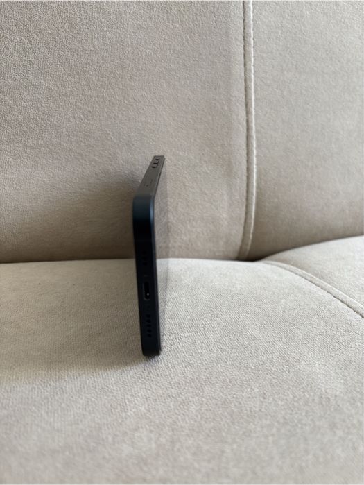 IPhone 13 128gb…..