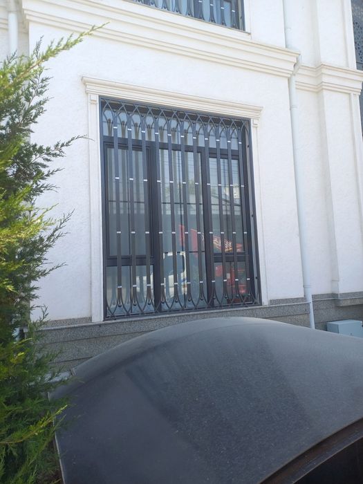 Решетки на окна . Установка Козырьков и Роликов