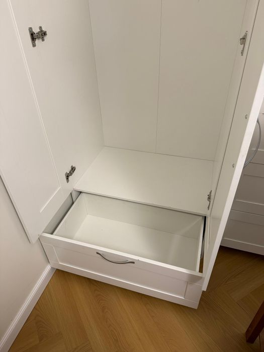 Комплект для детской шкаф и комод Икея