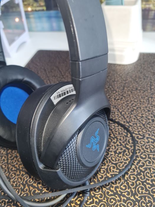 Căști Gaming Razer cu fir și microfon