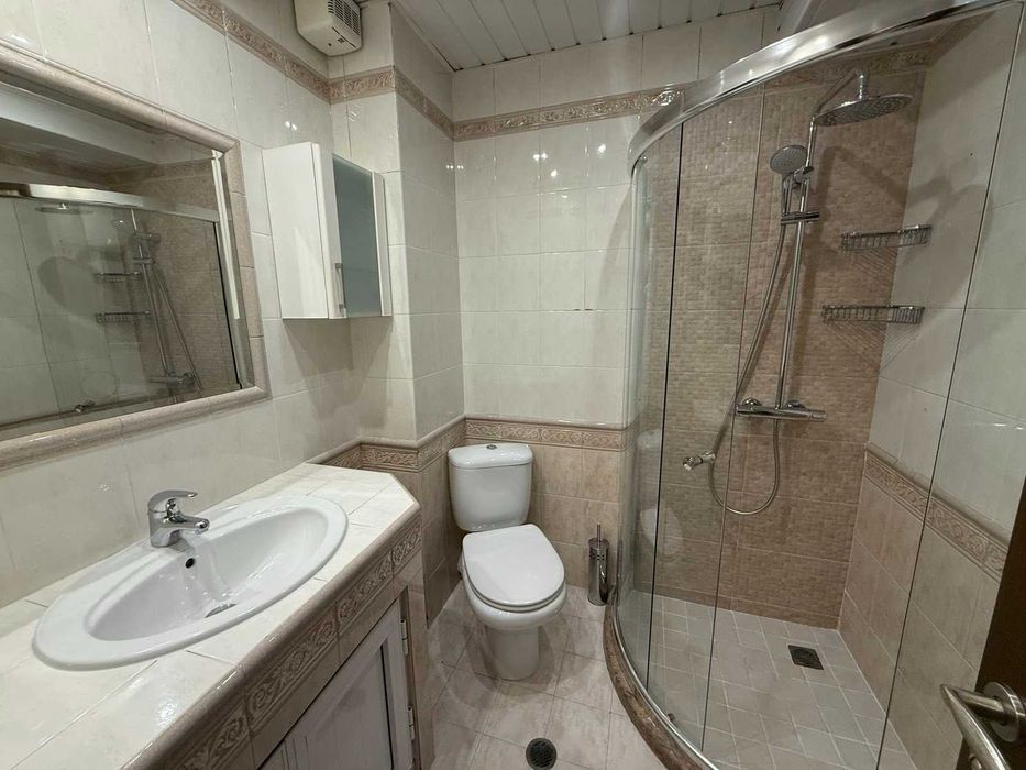 Дава се под наем Тристаен апартамент в Варна, Левски - 80 кв.м за 510 € - Снимка #7