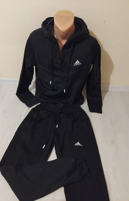 Treninguri barbati Adidas si Nike de primavara.