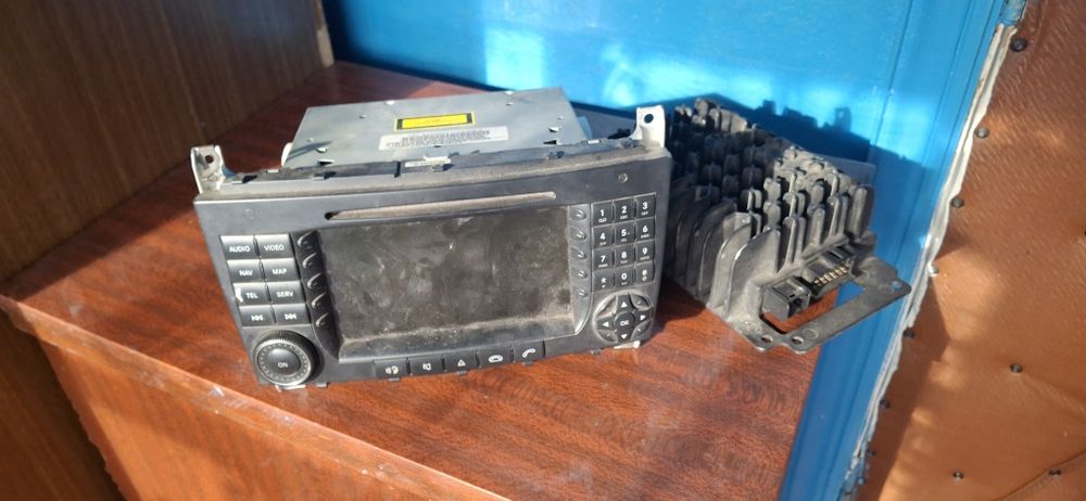 Продам!!! б/у  Радиатор ауди оригинал