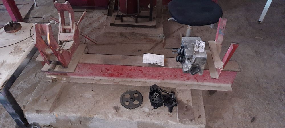 Обурудование в комплекте для освидетельствование газовых баллонов.