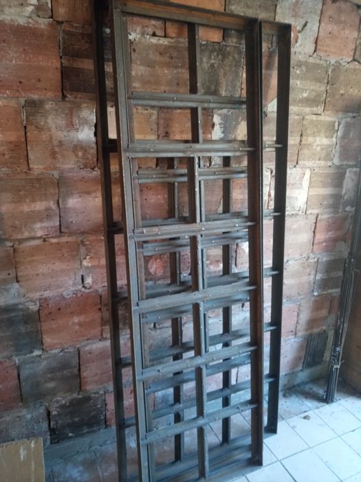 Метални врати.три броя