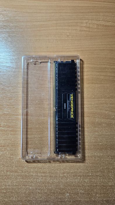 Memorie RAM Corsair Vengeance LPX 8GB DDR4