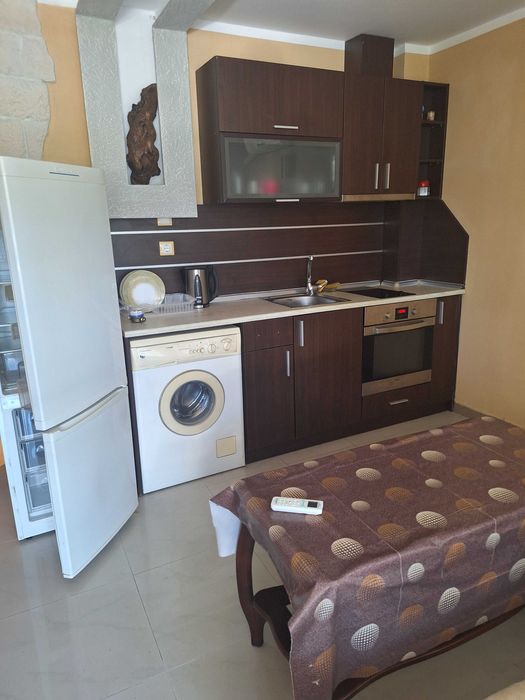 Дава се под наем Двустаен апартамент в Созопол - 50 кв.м за 2295 € - Снимка #3