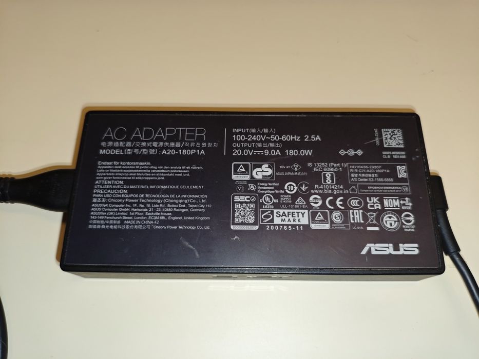 ASUS TUF F15 | i5-11400H | RTX 3050 | 16GB RAM | 512GB SSD | 144Hz