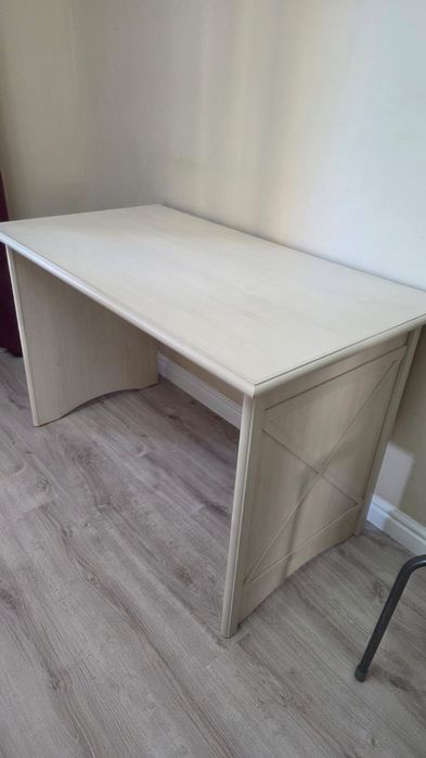 Продам стол письменный