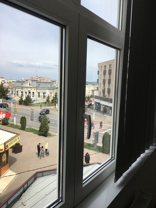 Apartament de inchiriat!