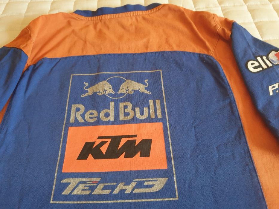 Tricou de barbati  -  70 lei.