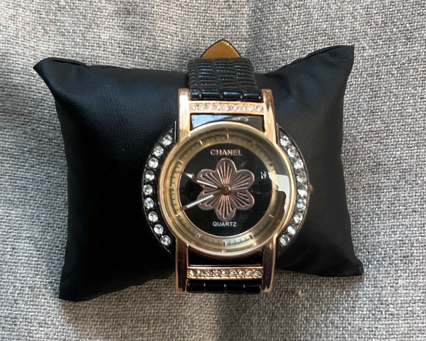 Ceas dama stil Chanel quartz elegant cu pietre decorativ