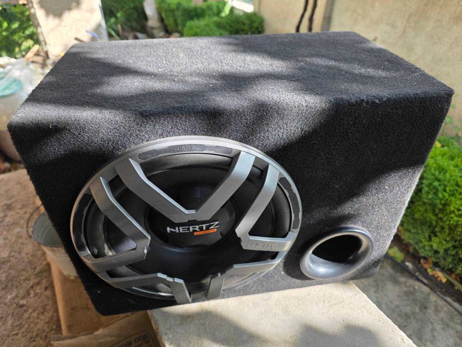 Бас каса за кола Hertz 350W + усилвател + елипси Hertz