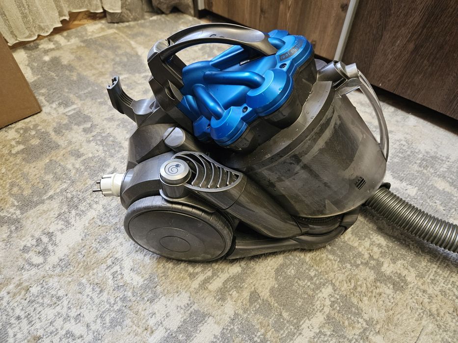 Пылесос Dyson DC29
