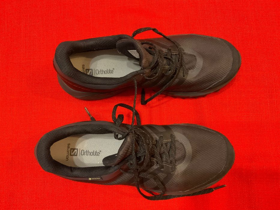 Salomon gore-tex-оригинални маратонки 42 номер