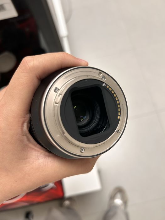 Продаётся Tamron 20–40mm f/2.8 (Sony E)