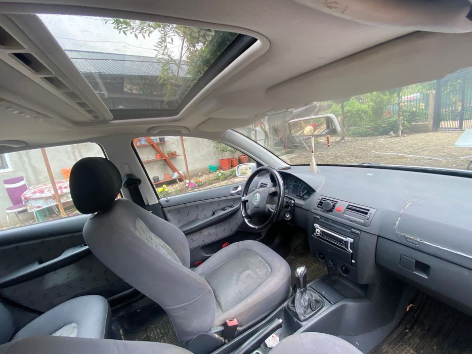 Vând skoda Fabia 1