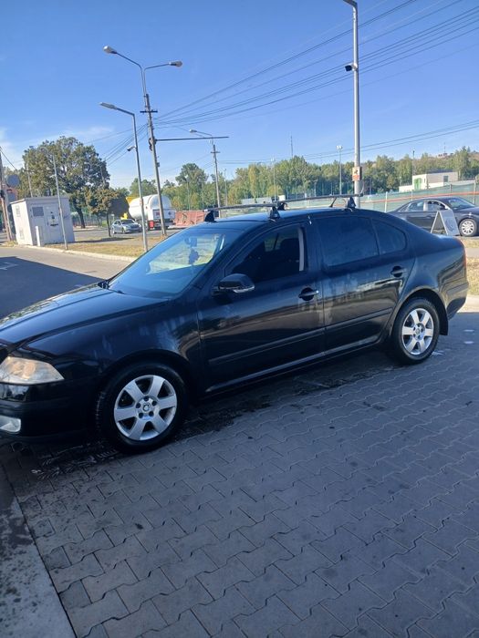 Vând scoda octavia