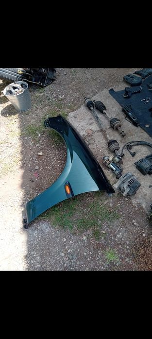 Продавам ляв калник от Опел Вектра Б