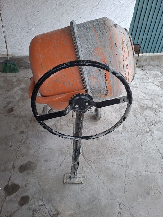 Продам бетономешалка