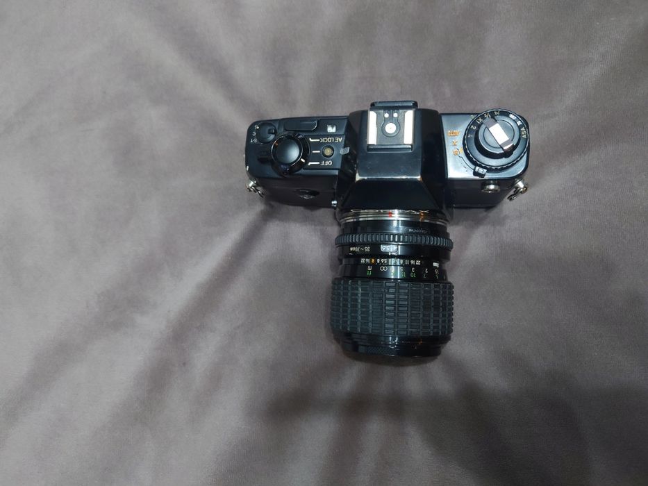 SLR Contax 137 MD Quartz cu obiectiv